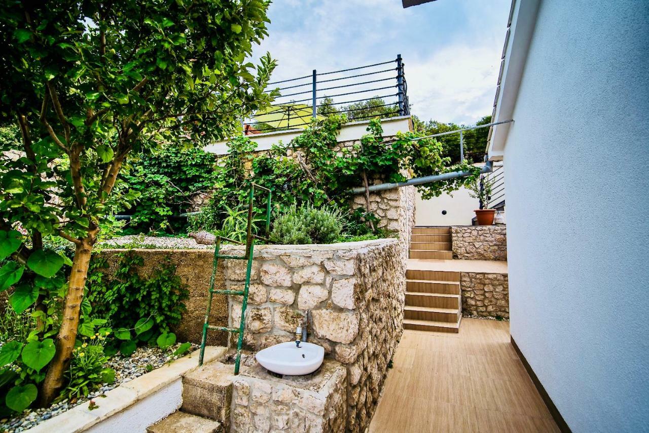 Bura Villa Vrbnik Buitenkant foto