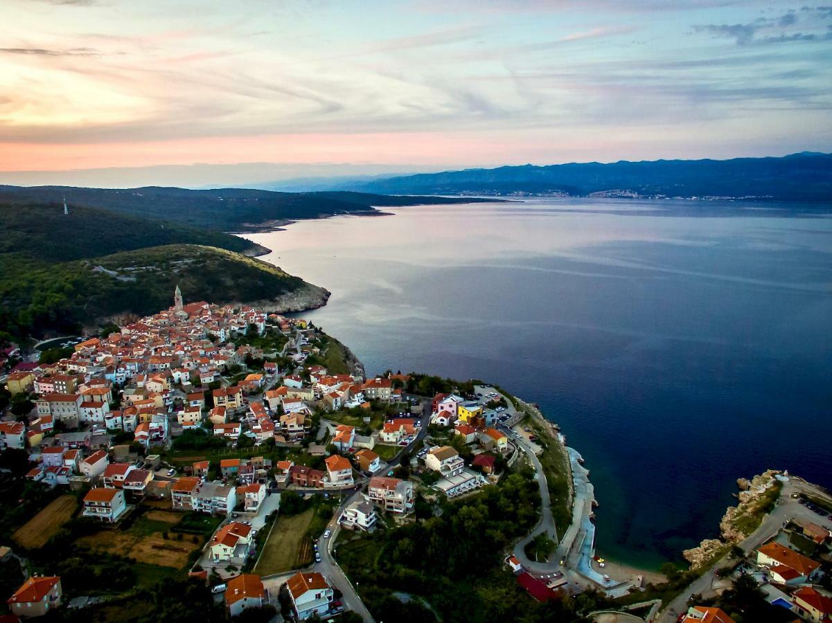 Bura Villa Vrbnik Buitenkant foto